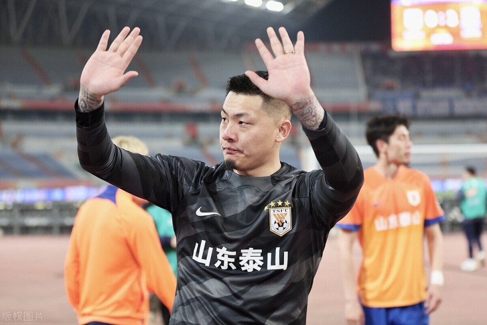 关于日本队教练压力巨大！，巴特勒遭遇十五持续失利引发球迷热议的信息